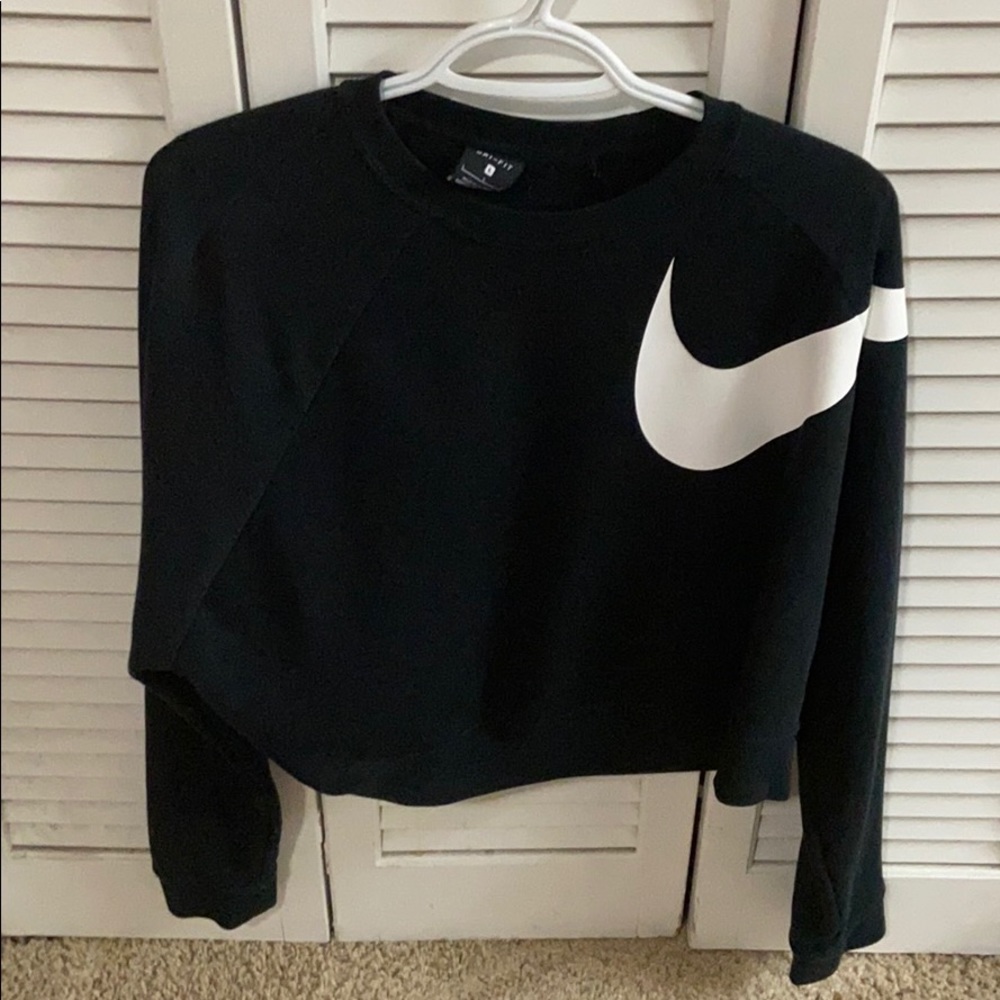 Nike versa dri fit cropped crew sweatshirt large
